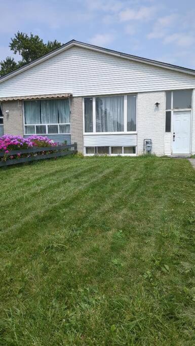 Multiple Fair Price Great Amenities Homestay Richmond Hill