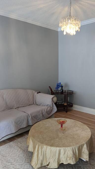 Multiple Fair Price Great Amenities Richmond Hill