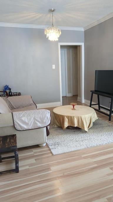 Multiple Fair Price Great Amenities * Richmond Hill